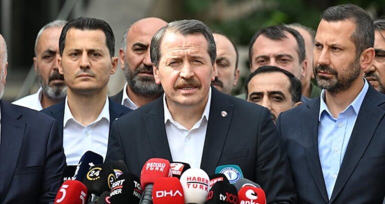 hukumete-yakin-sendika-memur-sen-81-ilde-sokaga-iniyor-EDGaLbg4.jpg