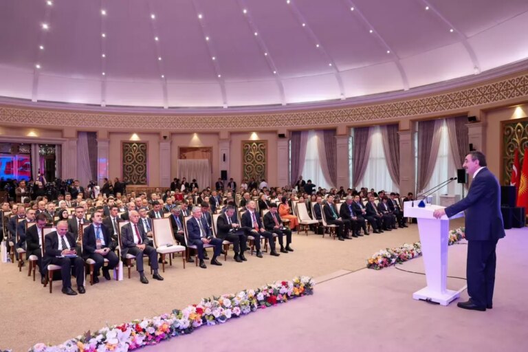 cevdet-yilmaz-kirgizistanda-is-forumuna-katildi-SQObIG9h.jpg