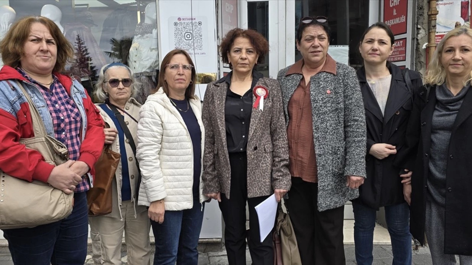 chp zonguldak merkez ilce kadin kollari baskani sekme ve 9 yonetici istifa etti 5NvDwOSi.jpg