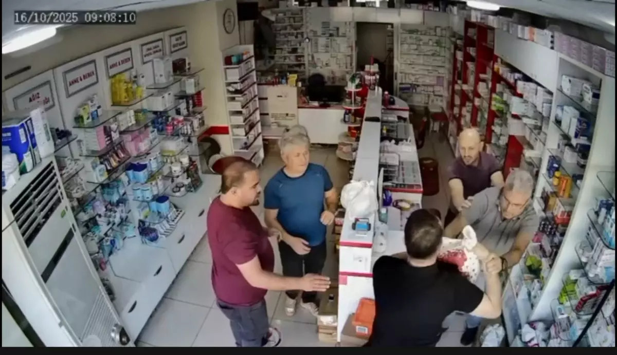 eczaciya sopali saldiri jH7pLa7n.jpg