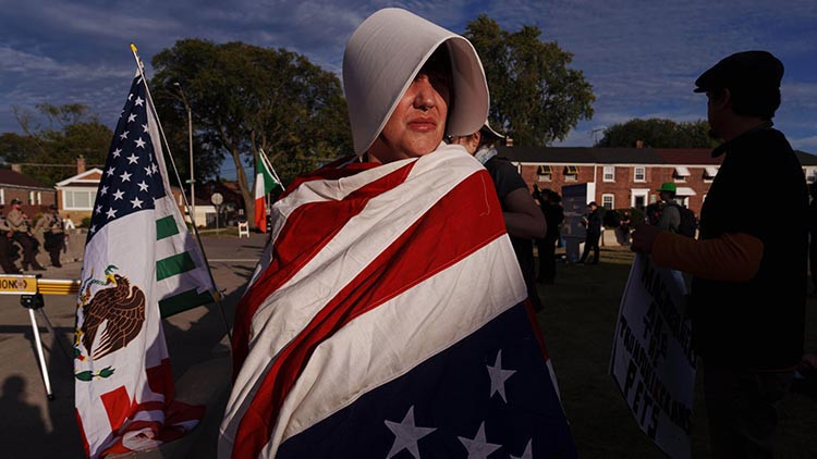 gocmen karsiti operasyonlar los angelesta acil durum ilan ettirdi TXlLnal7.jpg