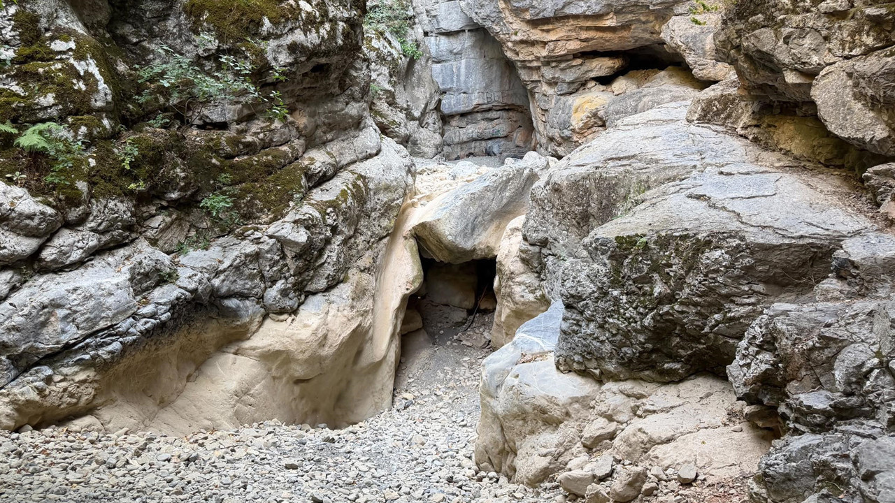Doğa severlere kötü haber: Saklı kanyon mühürlendi: Manisa’nın gözbebeği yine kurudu Haber gorseli