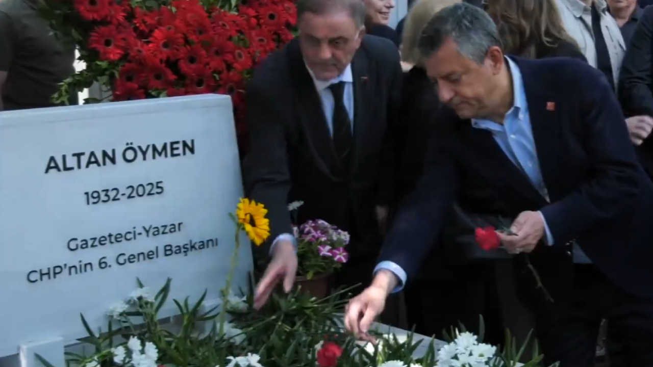 Altan Öymen bugünleri görse ne derdi? Vefatının birinci yılında kabrindeki törende bu soru vardı Img